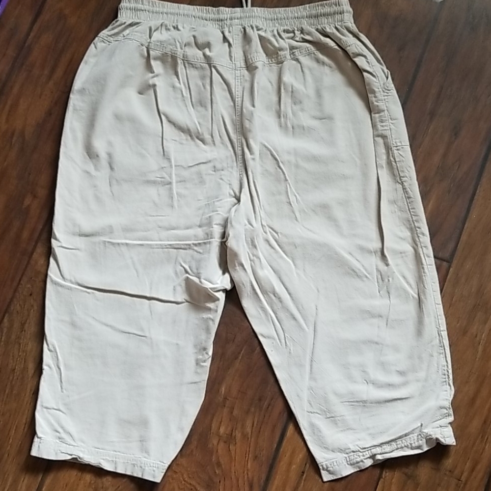Womens capris - Picture 4 of 6